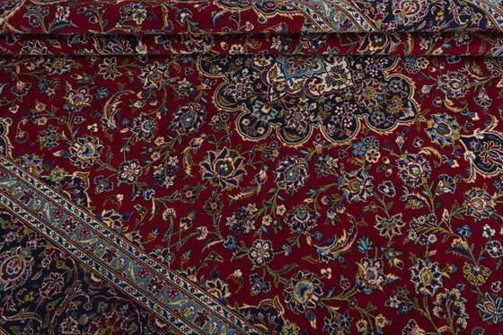 Image 1 of Hand-knotted Persian carpet - Keshan Red - 381 X 270 Cm