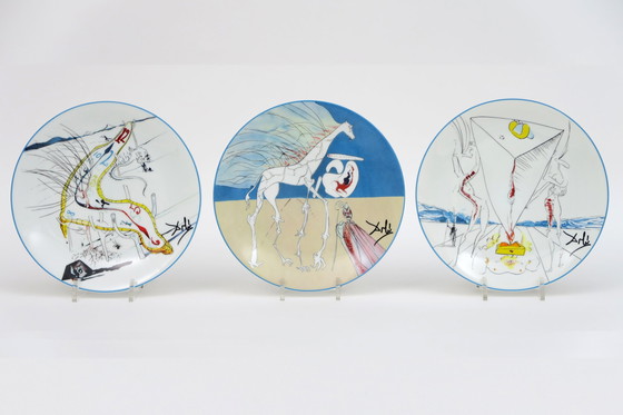 Image 1 of 6x Salvador Dali Porcelain Plates Le Conquete du Cosmos by Limoges