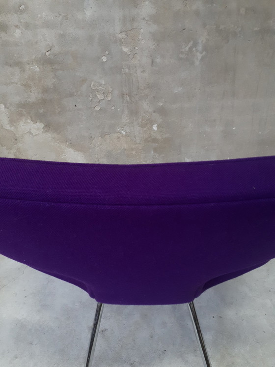 Image 1 of Artifort Dragonfly Purple armchair