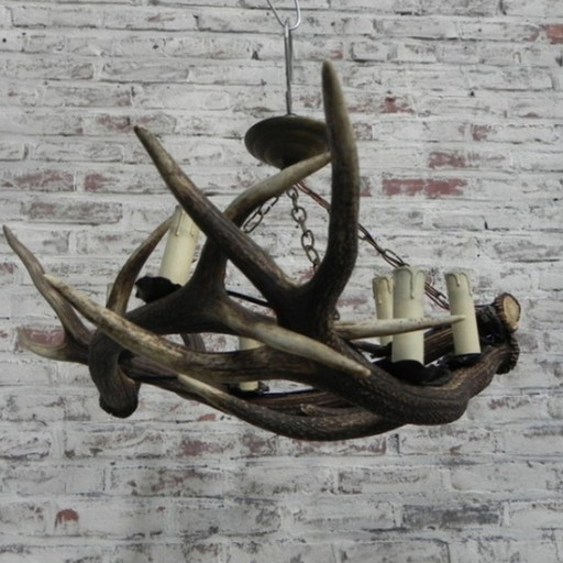 Antler lamp with 3 antlers