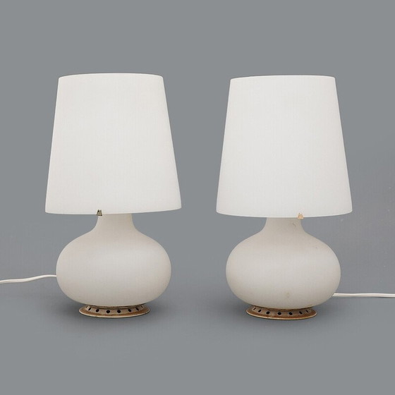 Image 1 of Pair of vintage model 1853 table lamps in metal and opaline glass by Max Ingrand for Fontana Arte, 1960