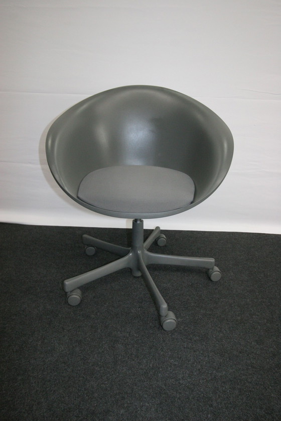 Image 1 of Vitra Hula Hoop fauteuil pivotant Philippe Starck