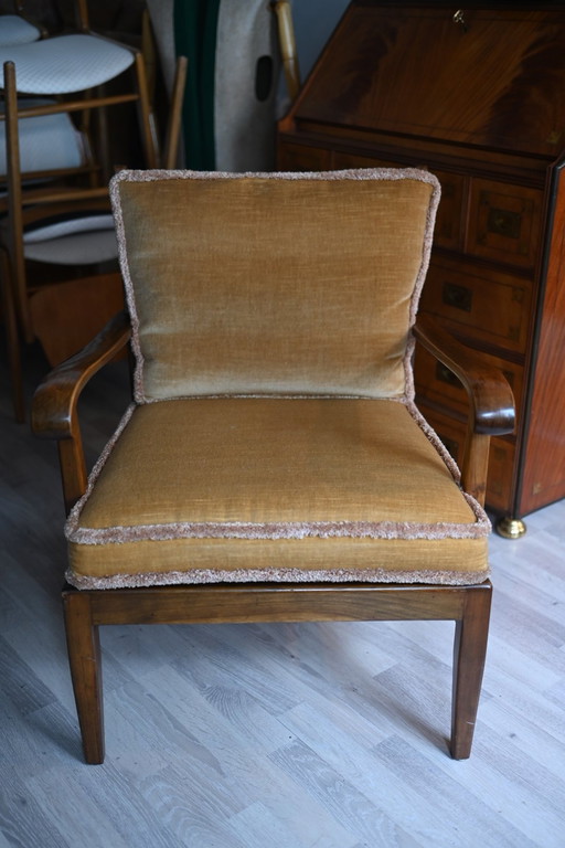 Knoll Antimott One of the earliest models of its kind In original condition