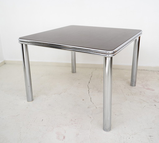 Square dining table Italian design 