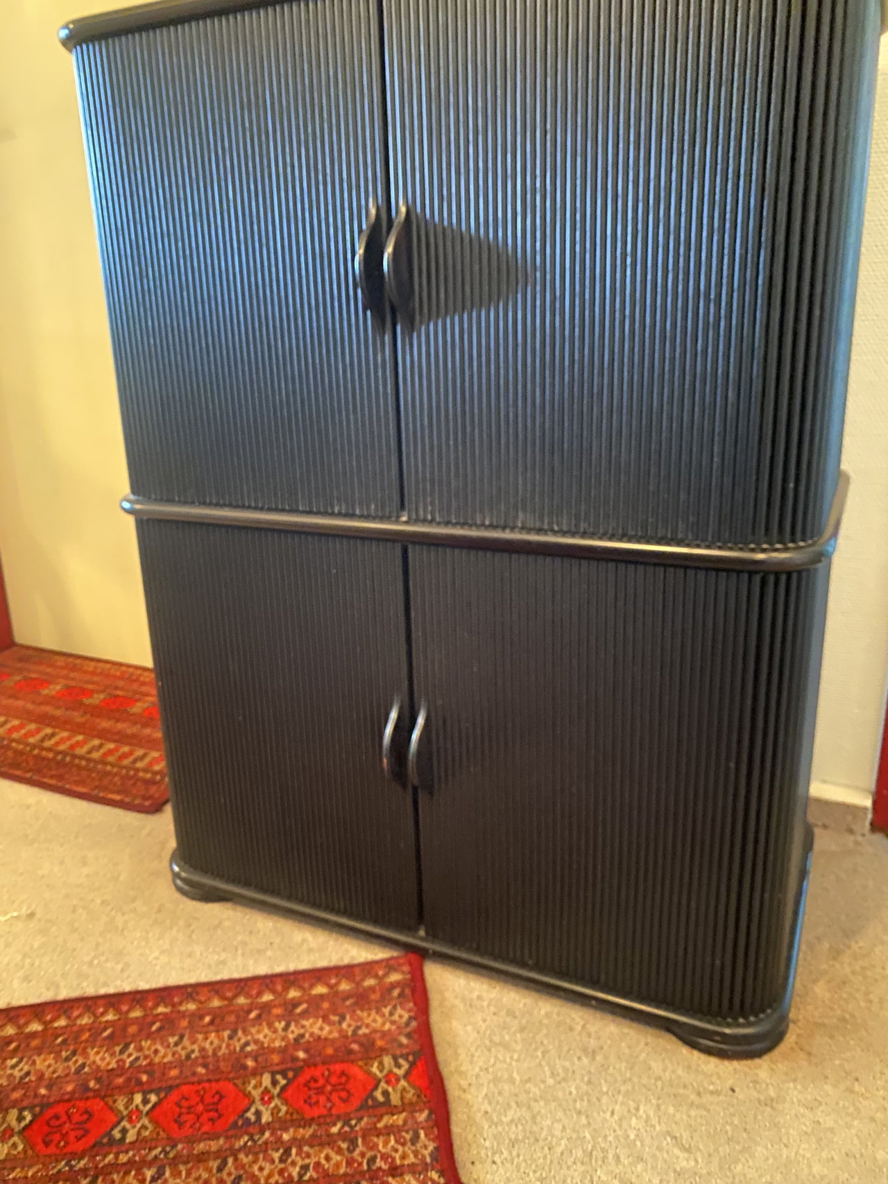Armoire à rideaux Röthlisberger de Robert & Trix Haussmann