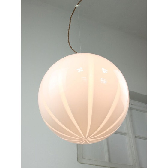 Image 1 of Lampada a sospensione vintage Swirl Globe, Italia 1970