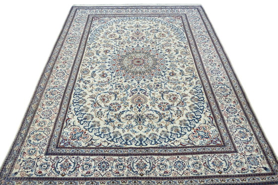 Image 1 of Alfombra oriental Nain 9La anudada a mano con seda - 295 x 200 cm