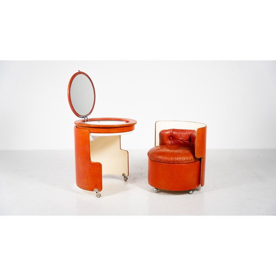 Image 1 of Vintage red vanity mod by Luigi Massoni for Poltrona Frau, 1968