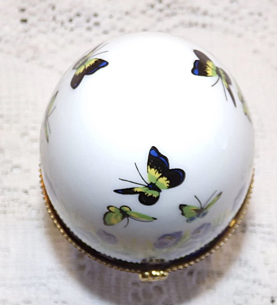 Image 1 of Fabergé Style Porcelain Egg On Feet