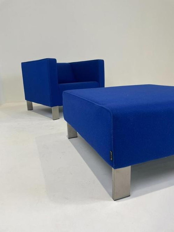 Image 1 of Fauteuil et pouf Gerard van den Berg