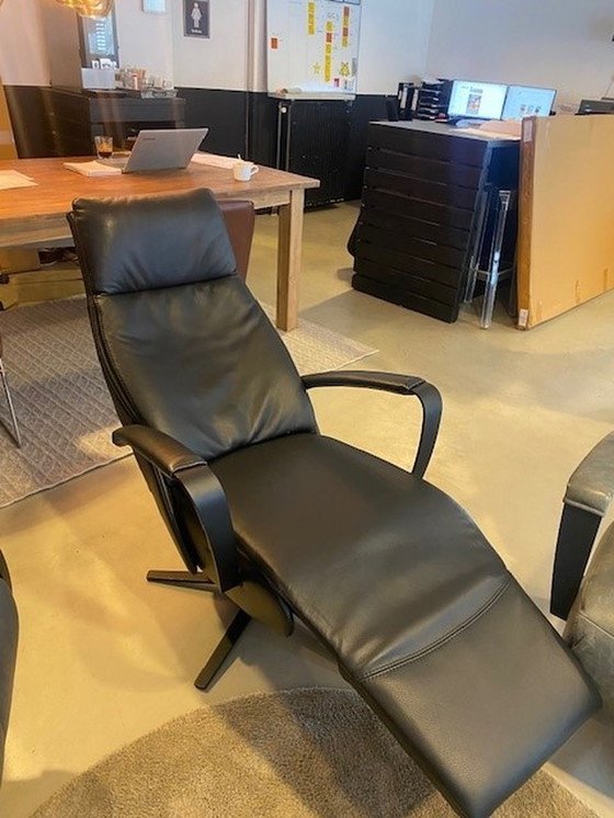 Image 1 of Leather recliner The Future TW218