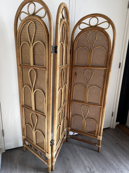 Rattan Chamber Screen