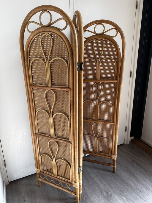 Rattan Chamber Screen