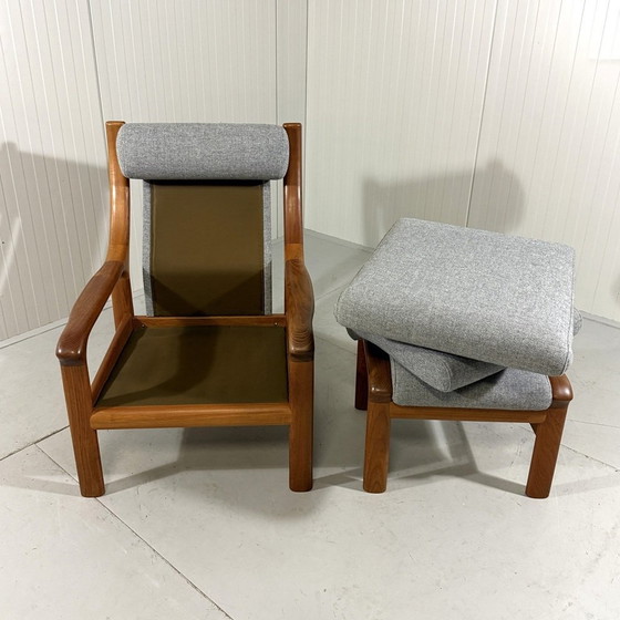 Image 1 of Sillón y reposapiés de teca Emc Furniture Dinamarca, década de 1970