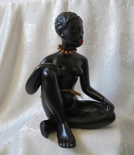 Image 1 of Female figurine Clay figurine