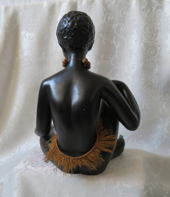 Image 1 of Female figurine Clay figurine