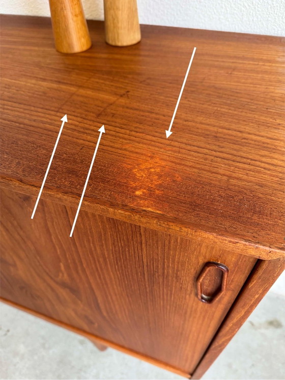 Image 1 of Credenza bassa danese vintage con 3 ante scorrevoli