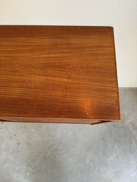 Image 1 of Credenza bassa danese vintage con 3 ante scorrevoli