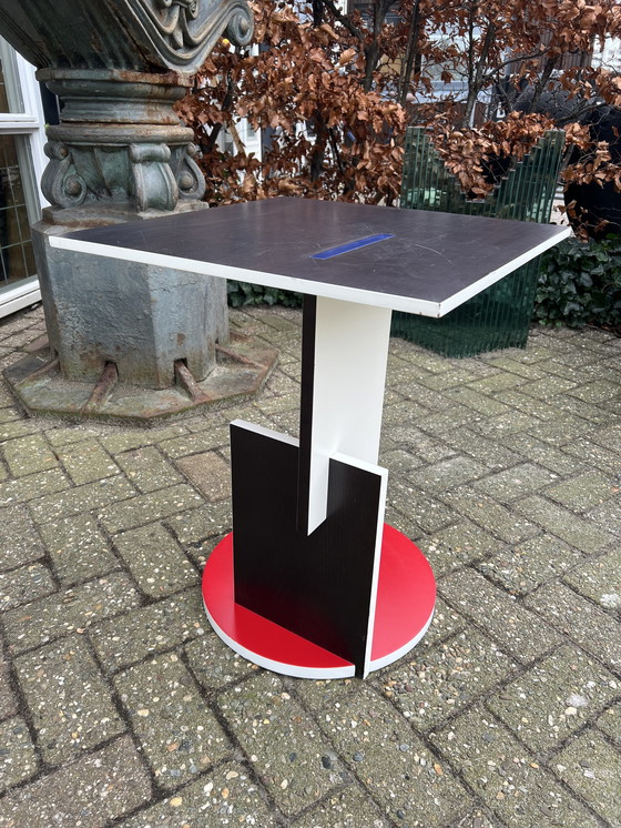 Image 1 of Gerrit Rietveld Divan table, Cassina