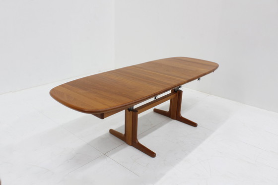 Image 1 of Vintage danish oval extendable dining table solid teak
