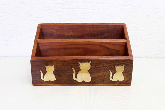 Image 1 of Porte-lettres vintage en bois et laiton 1970