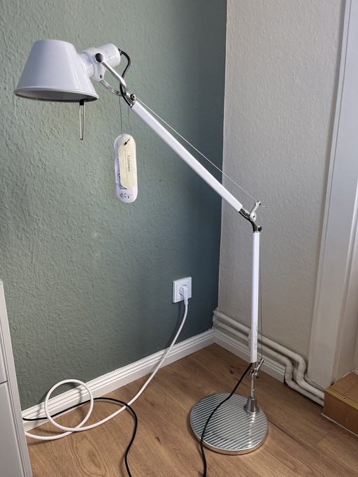 Artemide Tolomeo Tavolo lamp