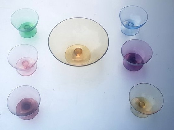 Image 1 of Set di 7 ciotole da dessert in vetro color pastello svedese