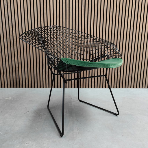 Knoll Diamond chair