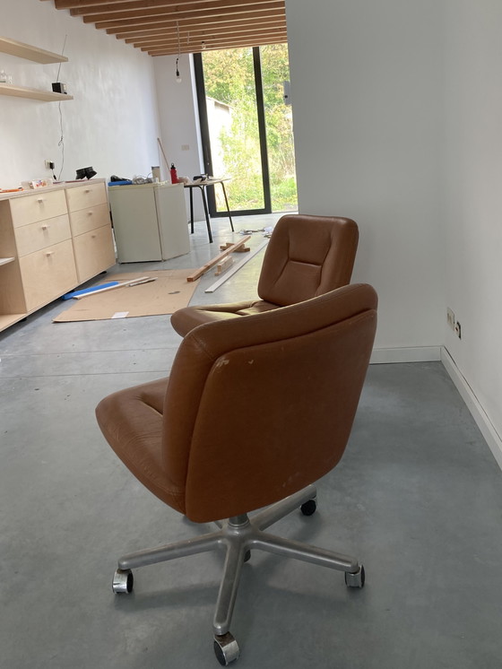 Image 1 of 2x Eurosit chair on wheel