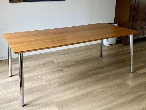 Design Dining Table