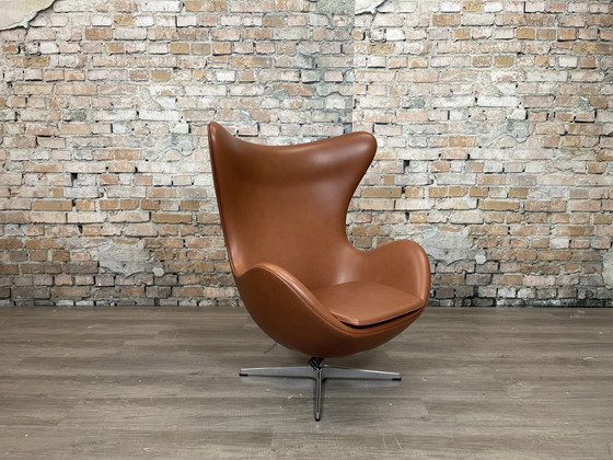 Image 1 of Fritz Hansen Egg Chair Cognac