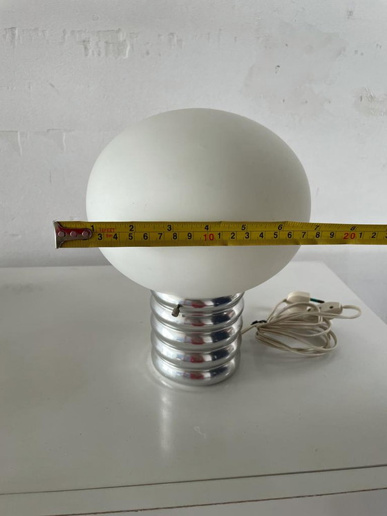 Image 1 of Lampe à poser en opaline