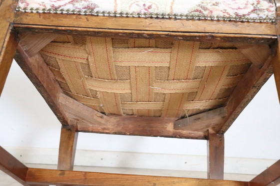 Image 1 of Sillón antiguo de madera, siglo XVIII
