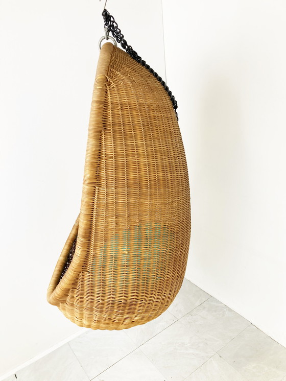 Image 1 of Hanging egg chair