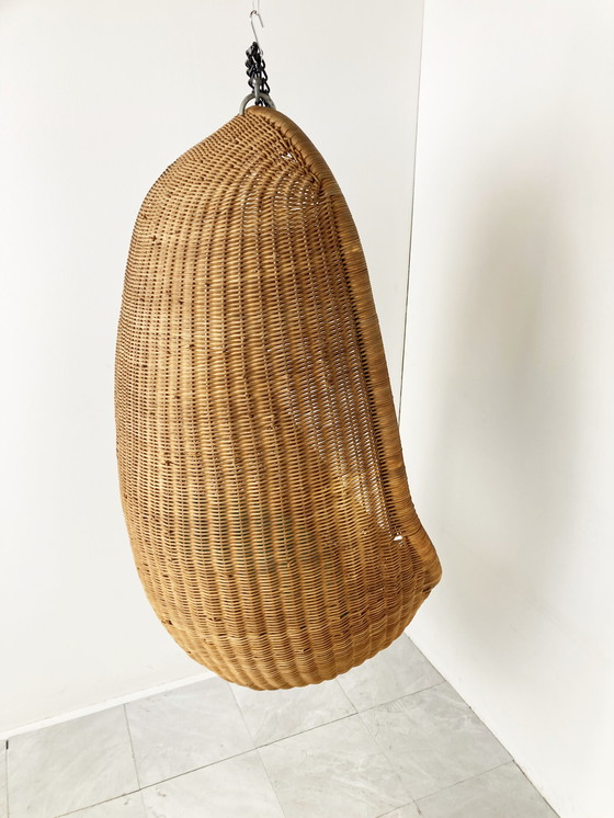 Image 1 of Hanging egg chair