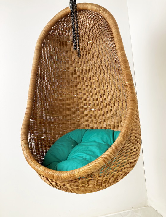 Image 1 of Hanging egg chair