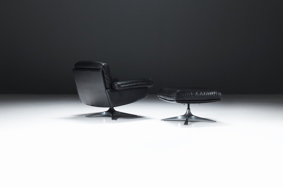 Image 1 of Splendida poltrona e pouf Ds 31 del team De Sede per De Sede Exclusiv Swiss