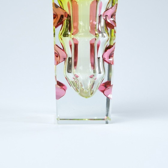 Image 1 of Vintage pink glass vase by Oldrich Lipsky for Novy Bor Exbor, Czechoslovakia 1964