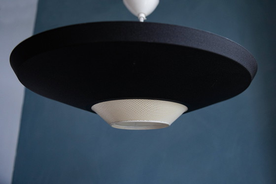 Image 1 of Lampada a sospensione vintage Philips in bianco e nero di Louis Kalff