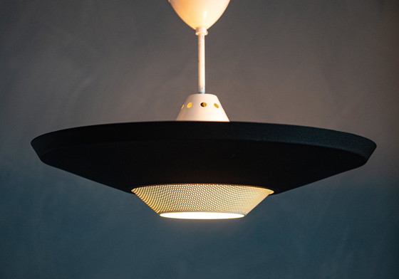 Image 1 of Lampada a sospensione vintage Philips in bianco e nero di Louis Kalff