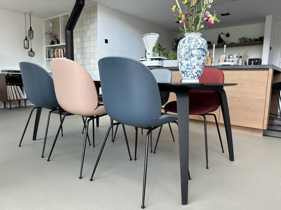 Image 1 of 6x Gubi Beetle chaises de salle à manger Front Upholstered