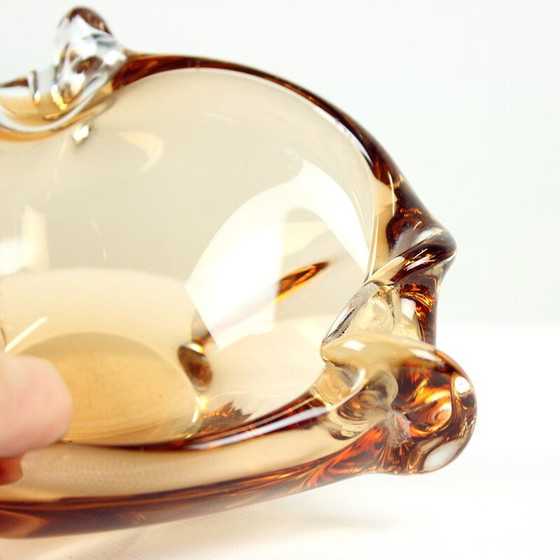 Image 1 of Ciotola vintage in vetro ambrato di Jan Beranek per Skrdlovice, Cecoslovacchia, 1960