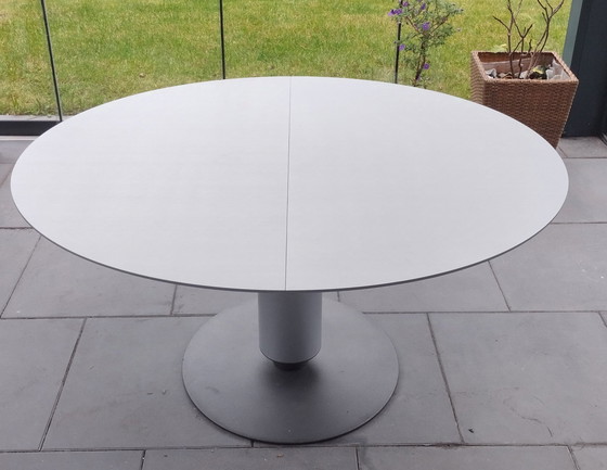 Image 1 of Leolux Dining Table