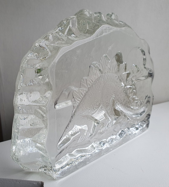 Image 1 of Sculpture en verre avec dinosaure