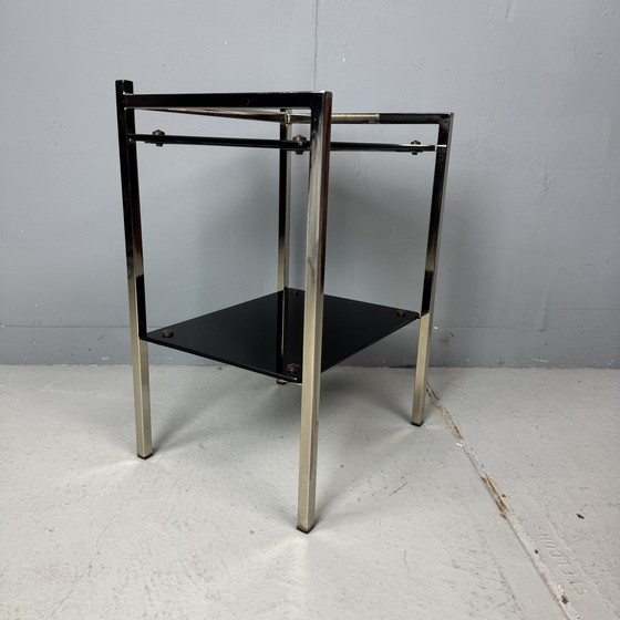 Image 1 of Tavolino Mid-Century in vetro nero/cromo