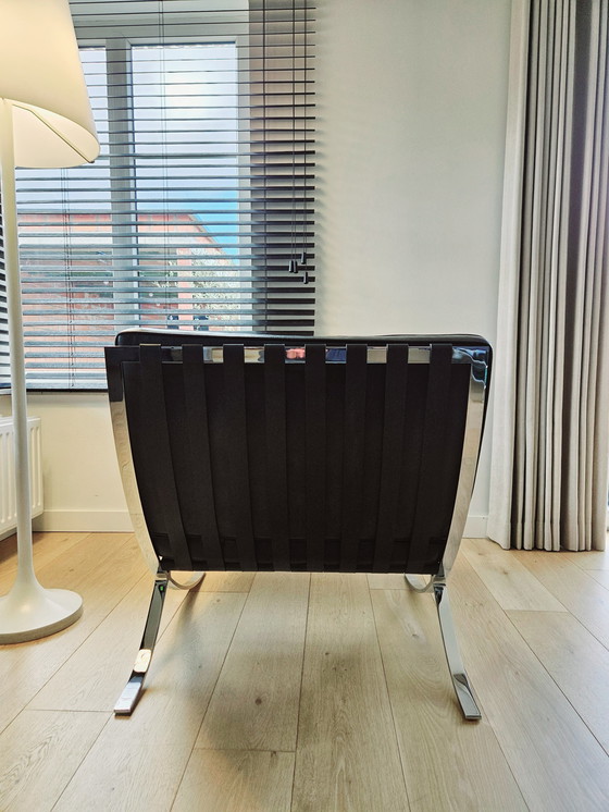 Image 1 of Barcelona chair - Ludwig Mies van der Rohe - Knoll International