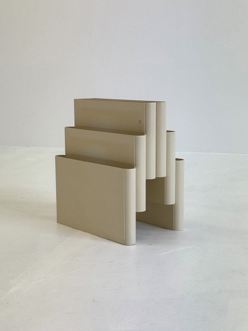 Magazine Rack 4675 By Giotto Stoppino For Kartell