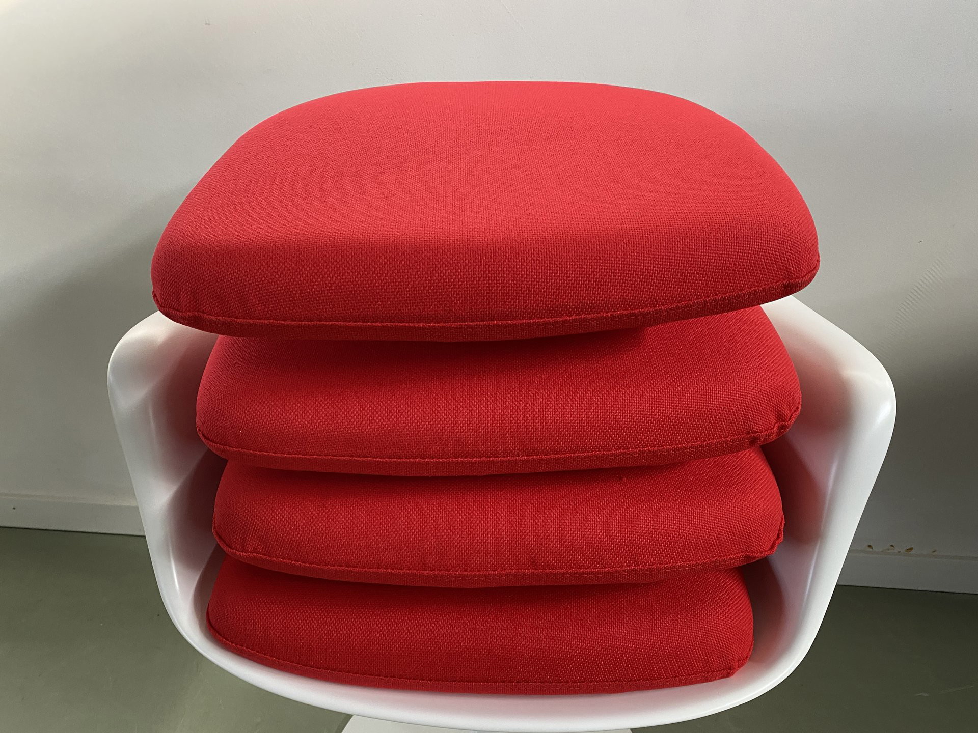 Tulip chair online cushion