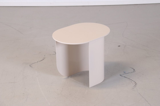 Image 1 of FEST Plateau Sidetable sand by Terhedebrügge