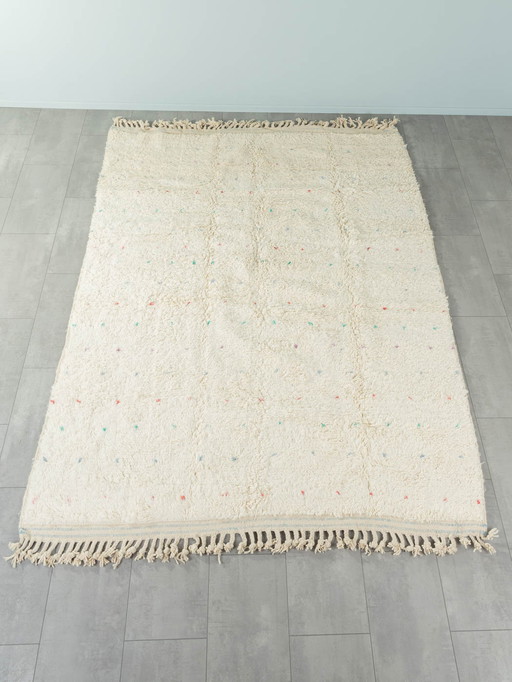 Tapis berbère à pois pastel